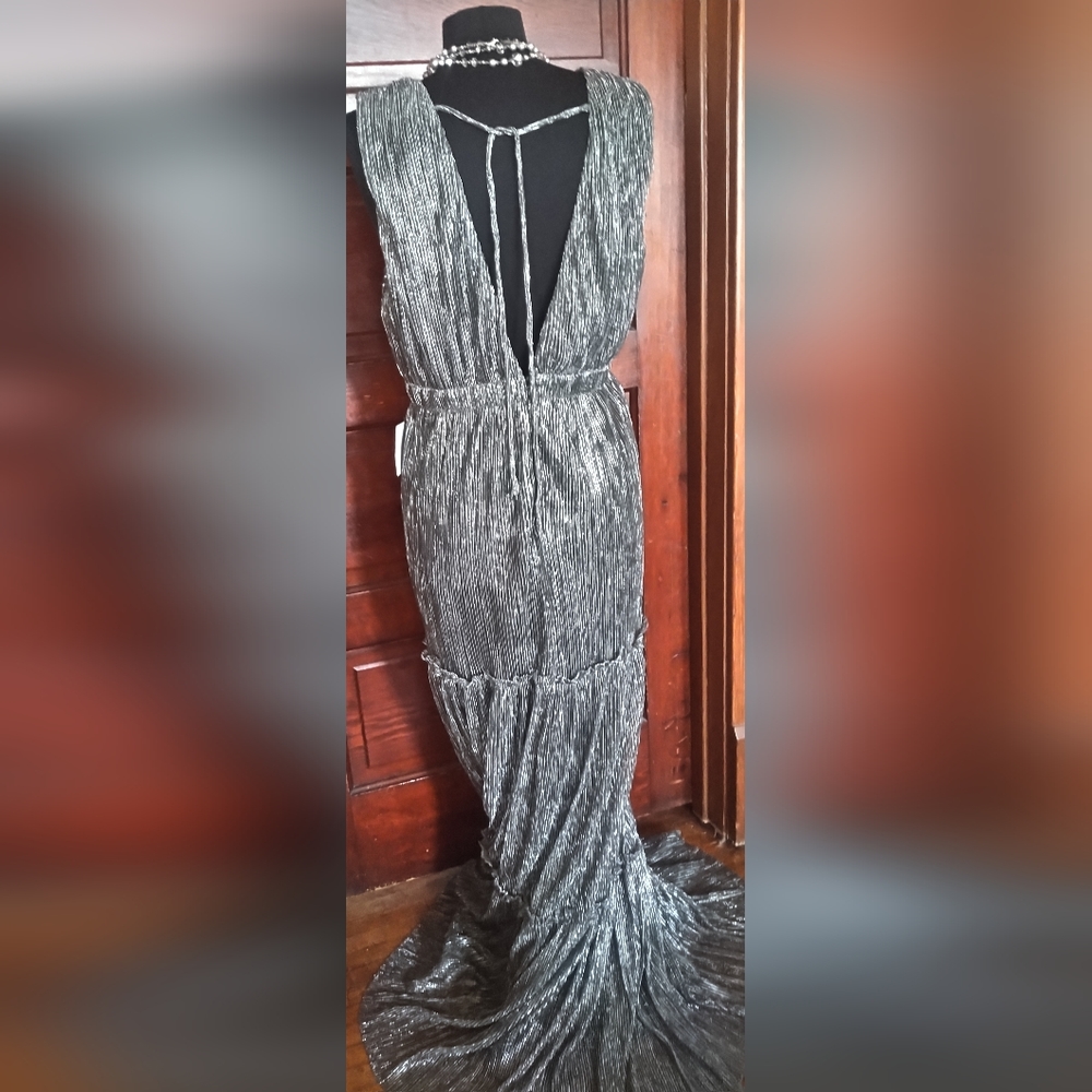 Lulu's gown